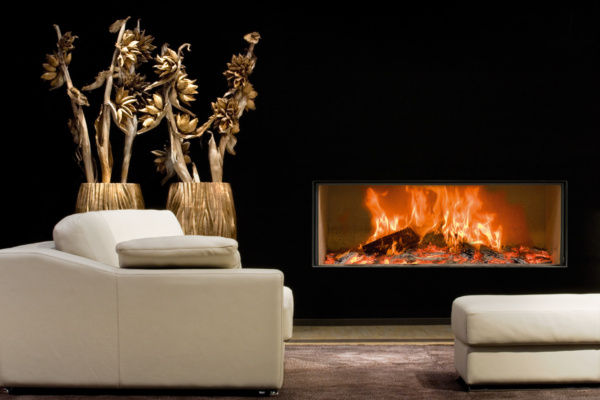 cheminée kalfire entretenue dans une maison moderne.
