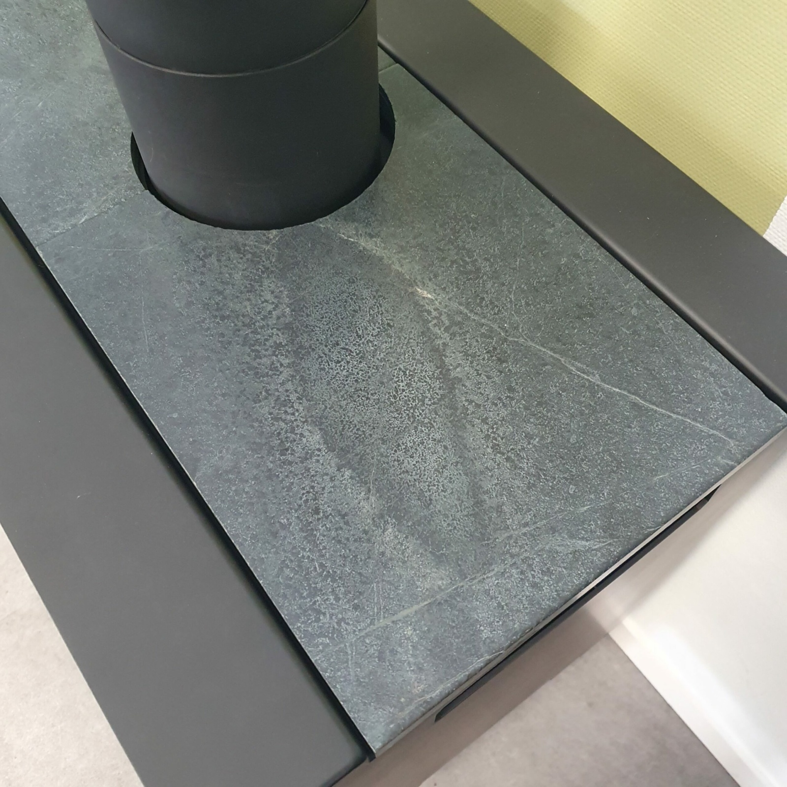 Poêle à bois Lorflam XS60 Slim’Box - Sparte Toulouse