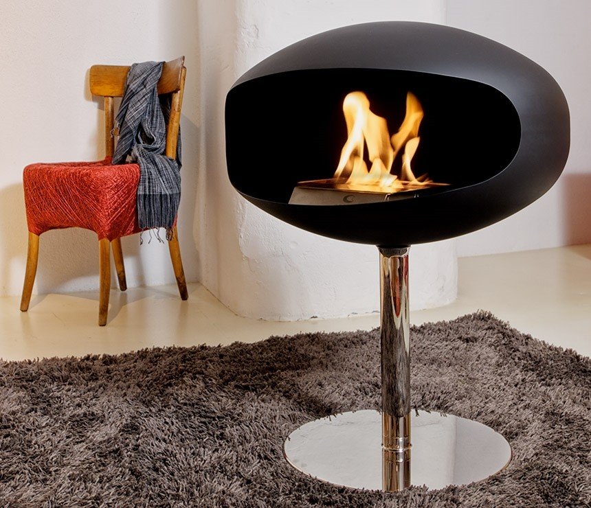 Cheminée bioéthanol Cocoon Fires pedestal ambiance 1 — Cheminées Sparte Toulouse